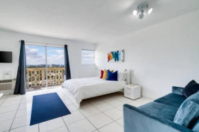 1405- South Beach 1BR & 1BA- Stunning Ocean View Oasis